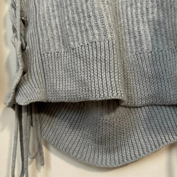 Rag & Bone Ivy Merino wool sweater with side ties gray v neck - Picture 4 of 6